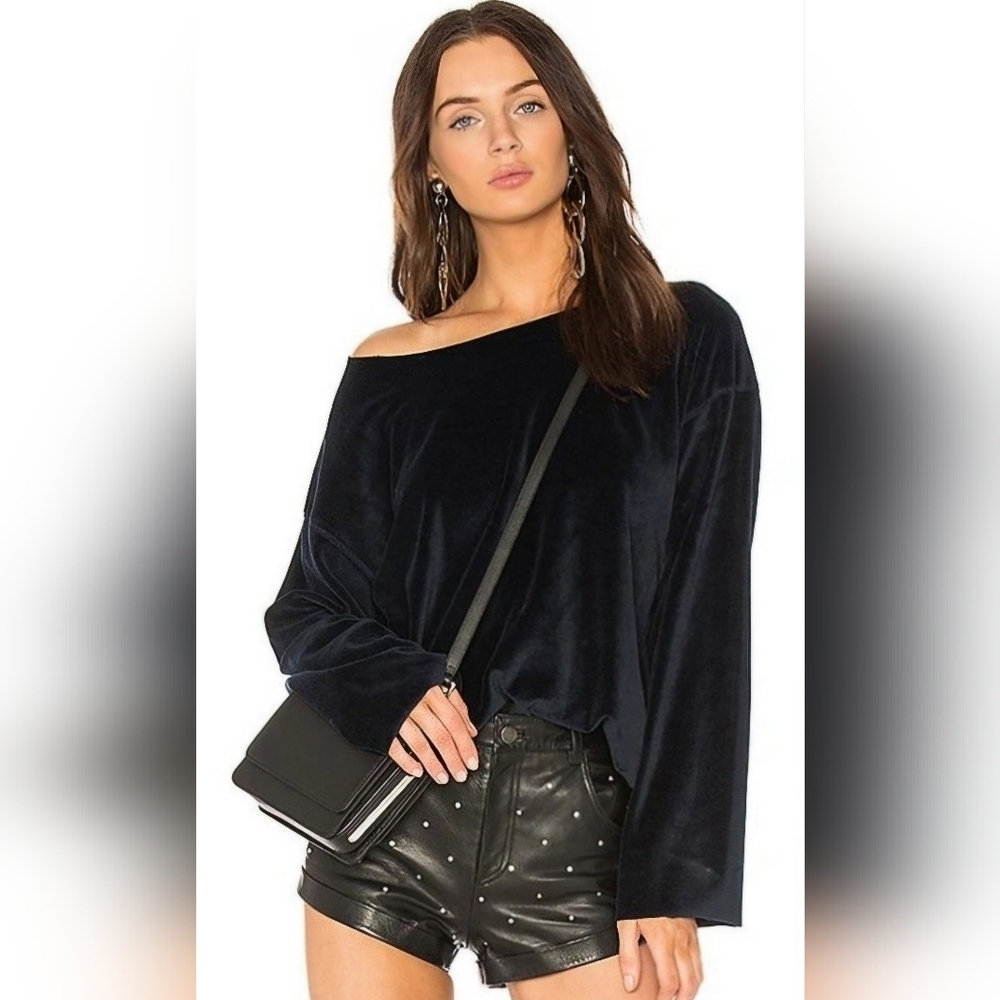 Kendall & Kylie Black Off-Shoulder Top